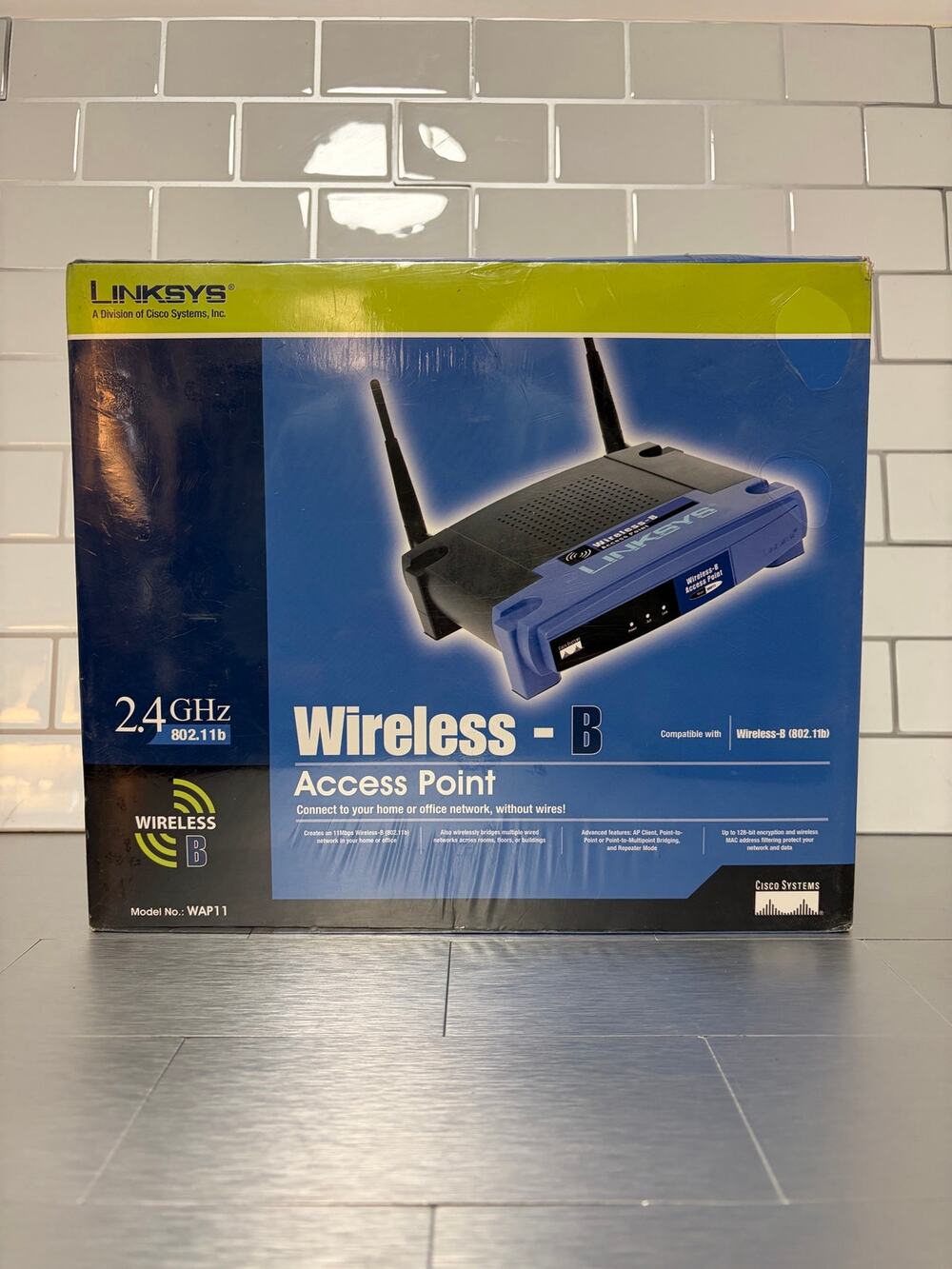Linksys WAP11 Wireless-B Access Point 2.4GHz 802.11b Sealed New Old Stock
